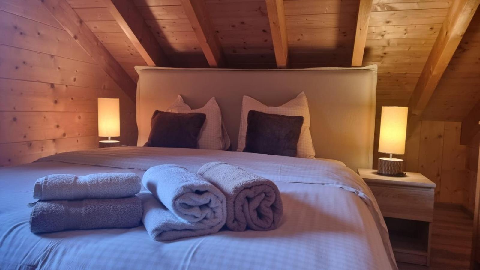 Le Du Pere Michel, Jacuzzi, Sauna, Jardin Chalet