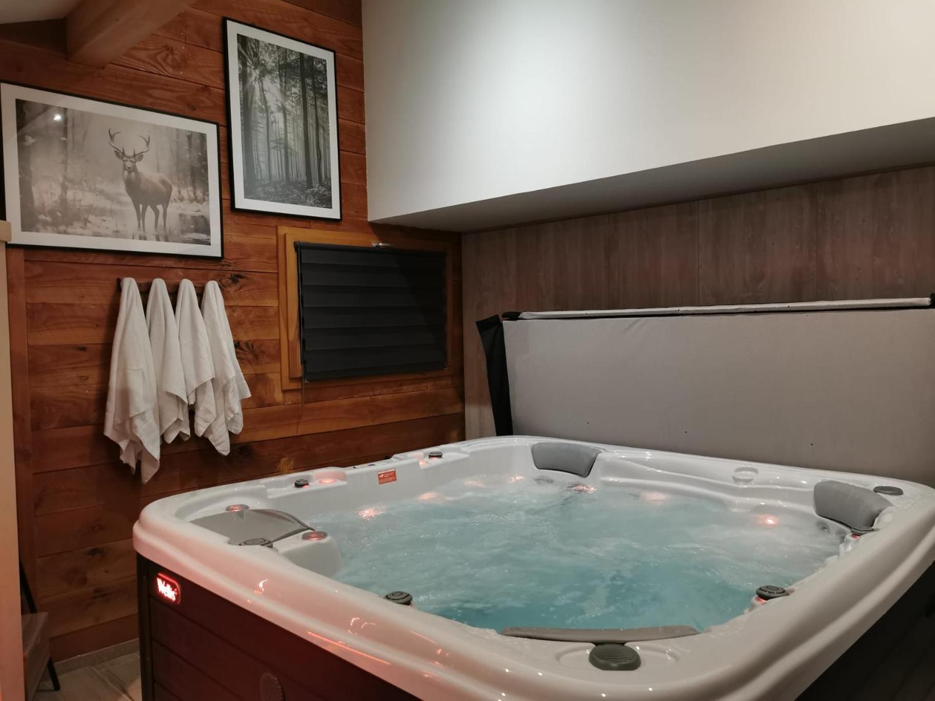 Le Du Pere Michel, Jacuzzi, Sauna, Jardin * La Bresse
