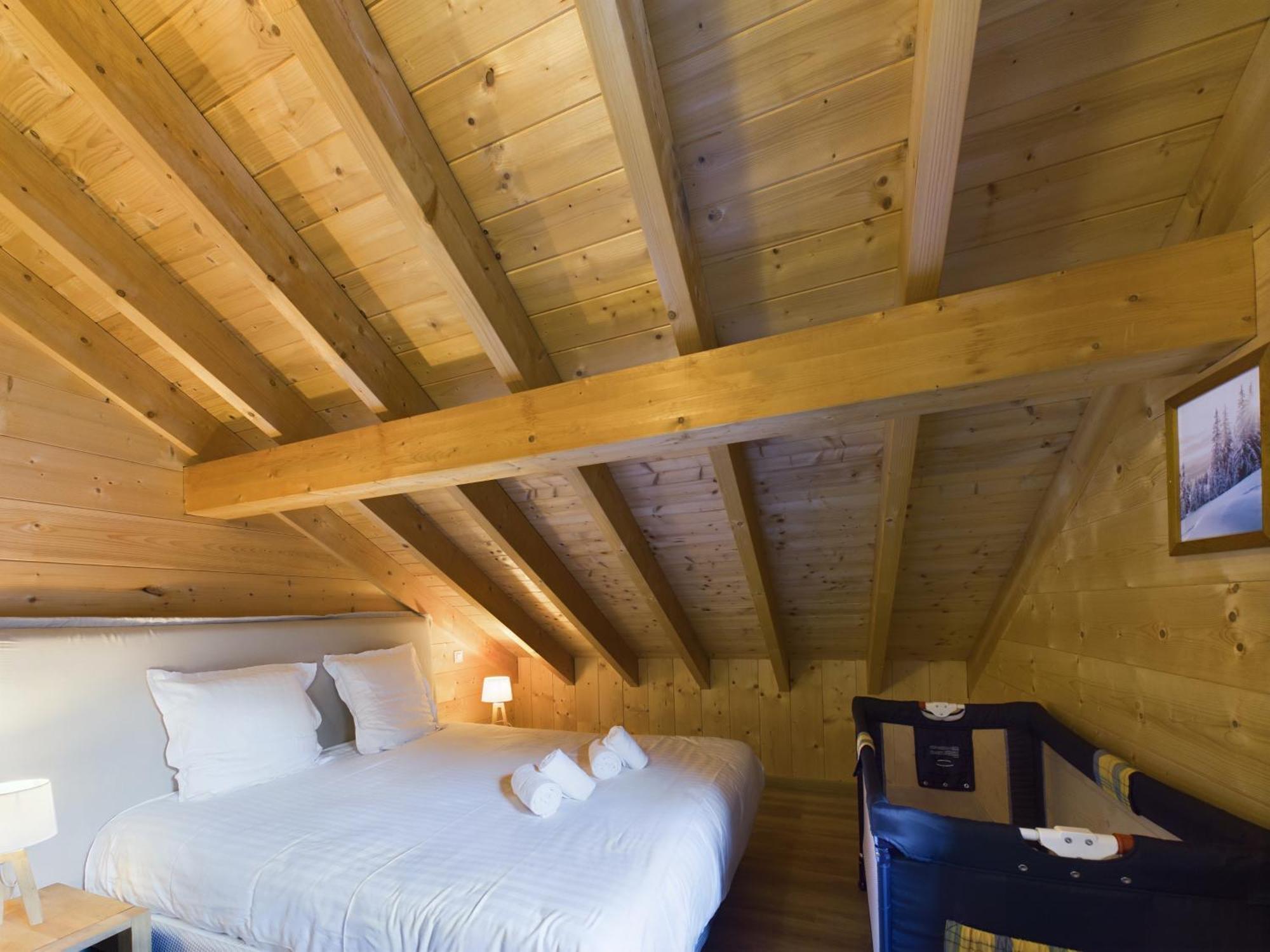 Le Du Pere Michel, Jacuzzi, Sauna, Jardin Chalet *